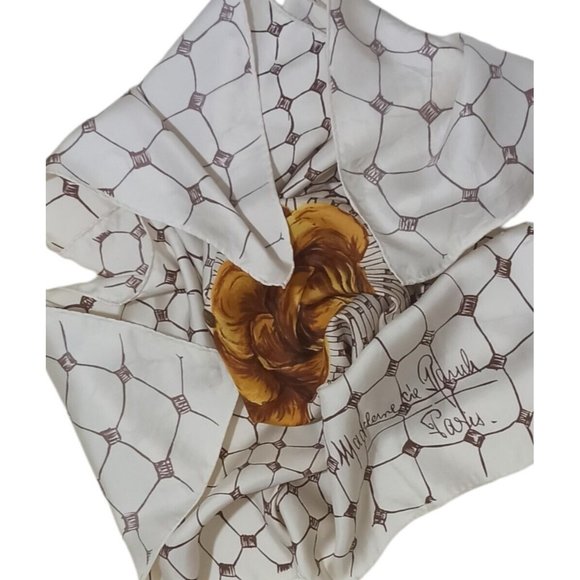 MADELEINE DE RAUCH Ivory Geometric Floral Scarf 30.5"/ 29.5” EC - Picture 8 of 10